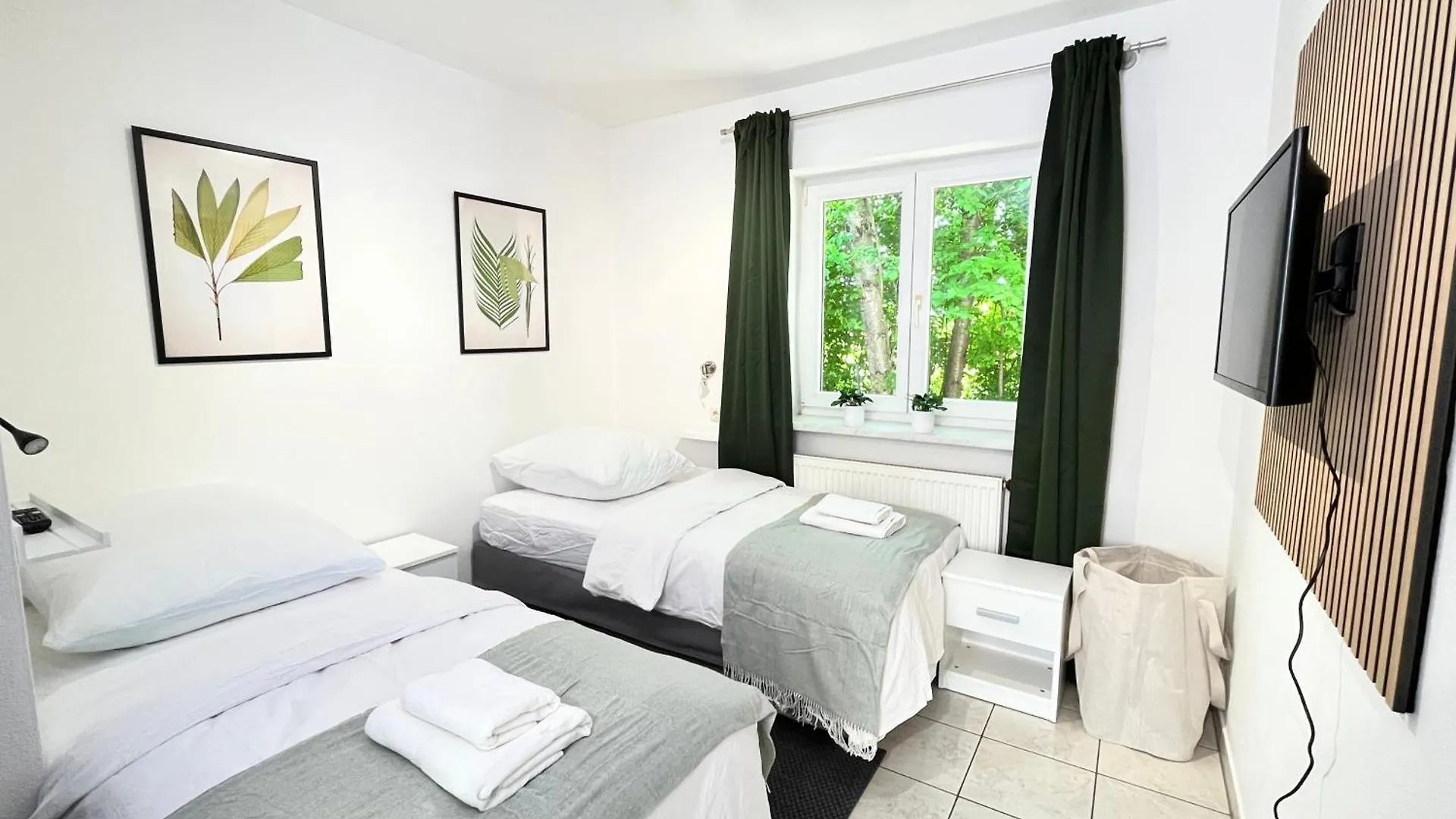 Lta Apartment Ingolstadt Irgertsheim-5 Schlafzimmer-Einzelbetten-Wlan-Waschmaschine 0*,  Alemanha